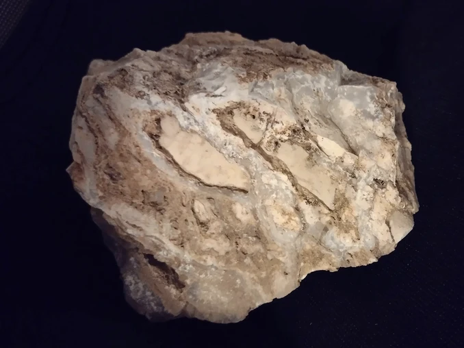 fluorescent rock specimens