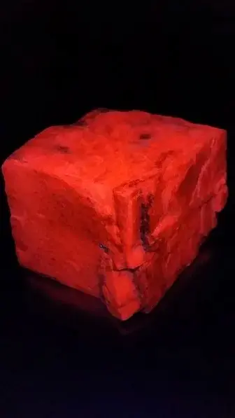 fluorescent calcite