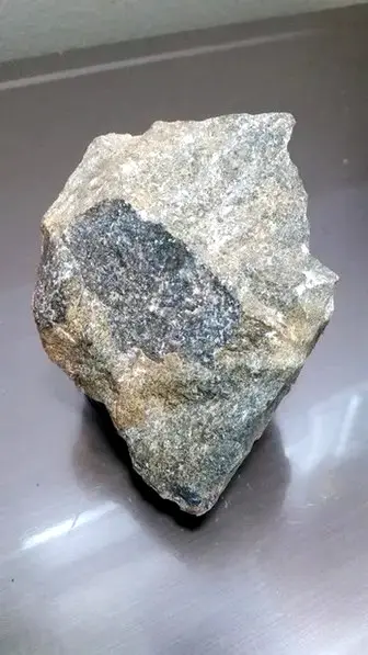 svabite calcite